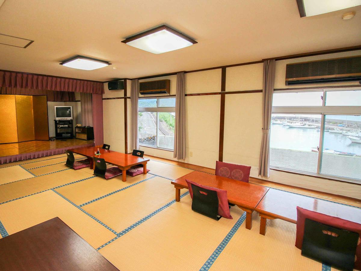 Hotel Drive Inn Yataro Ничинан Екстериор снимка